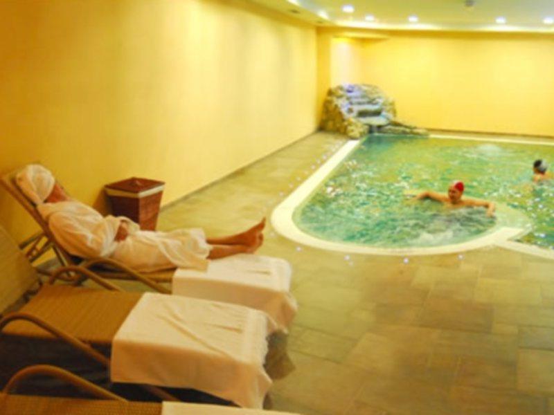 Hotel St. Raphael Madonna