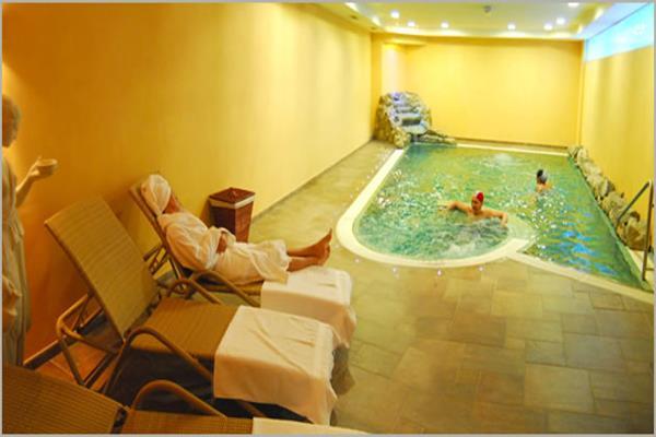 St. Raphael Hotel