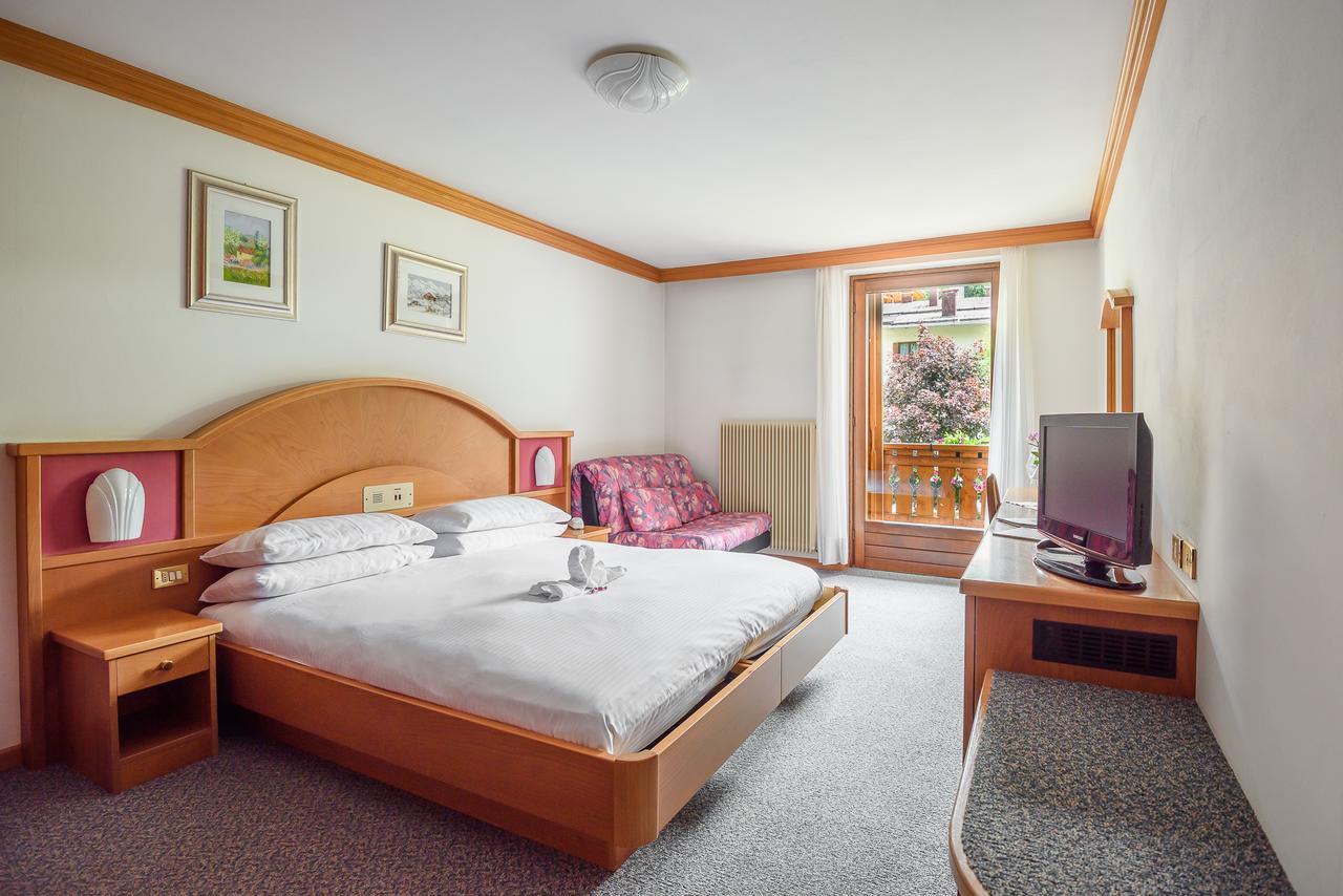 Hotel St. Raphael Madonna